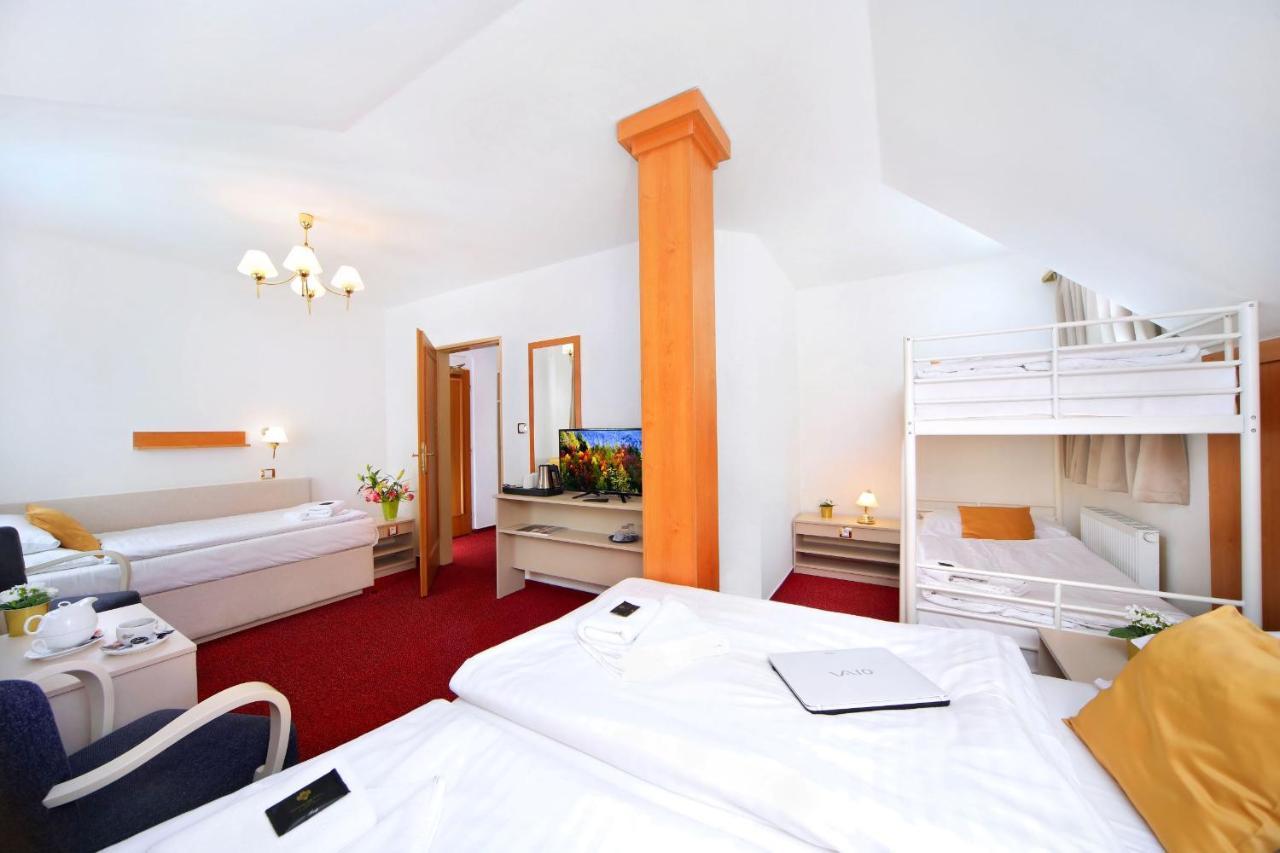 Hotel Hradec Spindleruv Mlyn Exterior photo